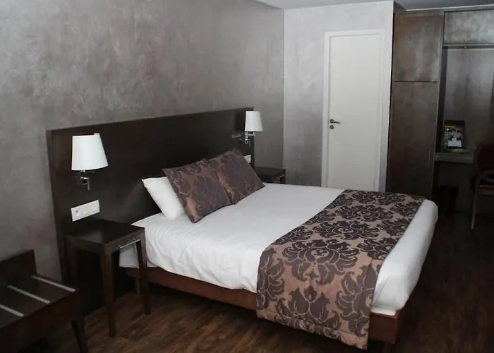 De Guise Vieille Отель Нанси