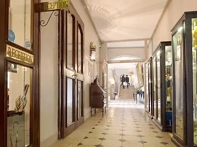 Hotel De Guise Vieille 3*